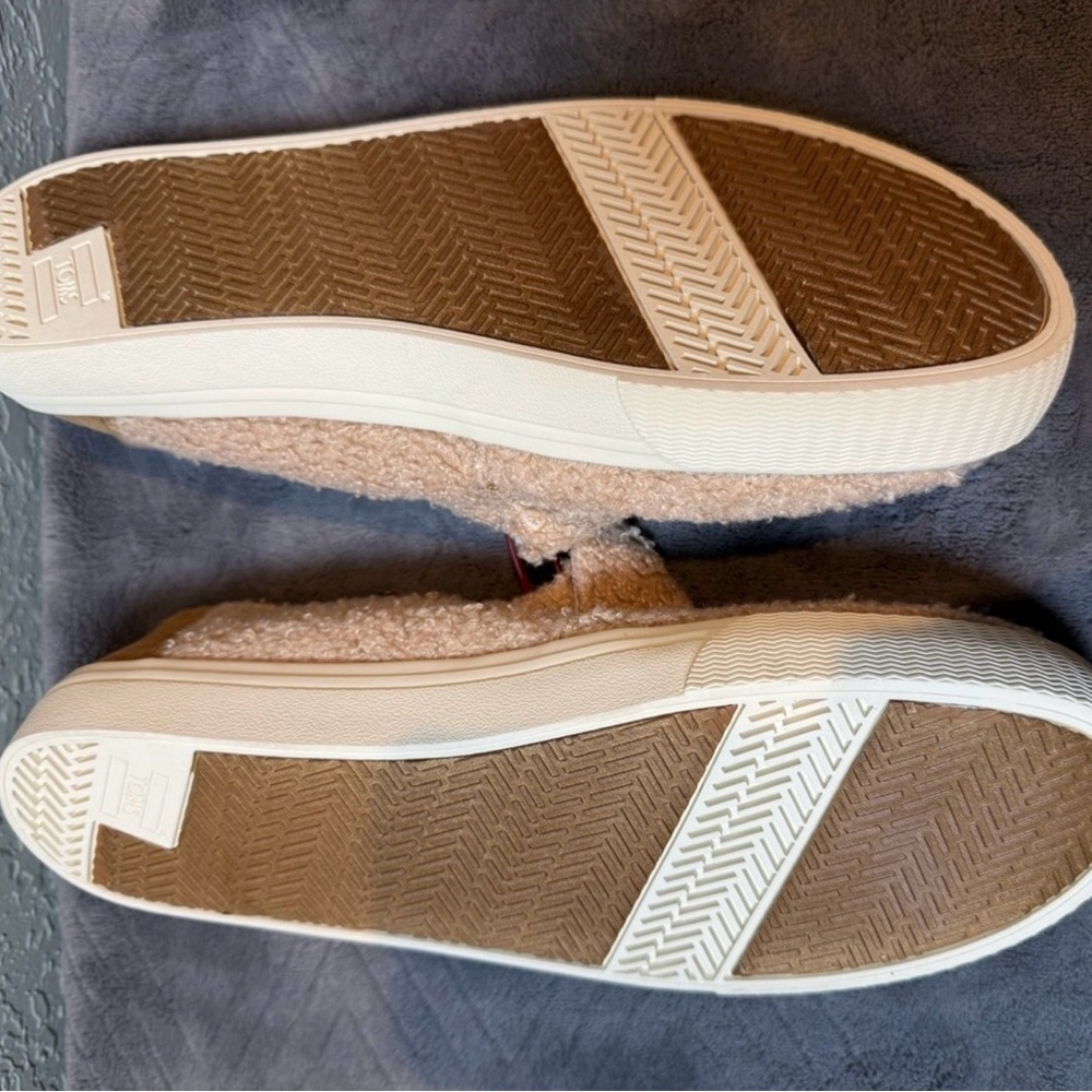 Toms Beige Fleece Slip-On Shoes - Picture 2 of 2